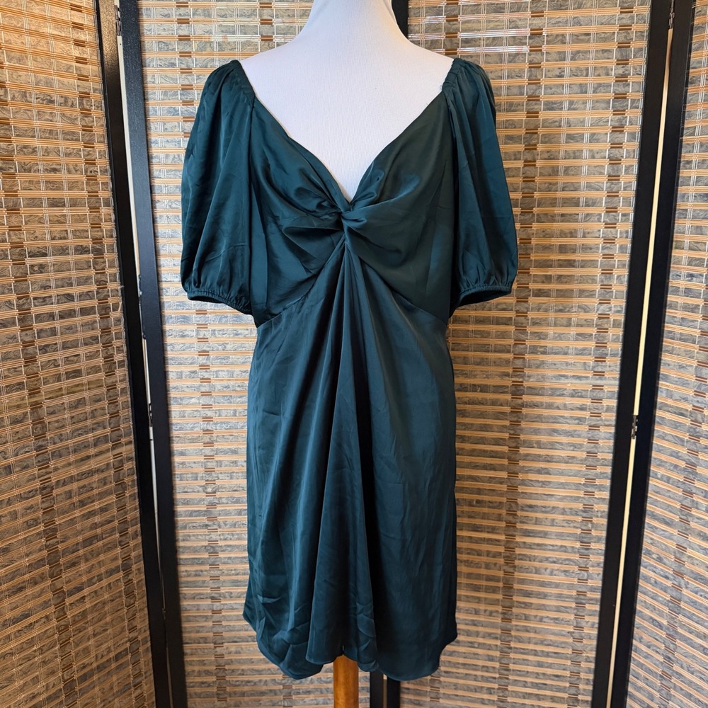 Express Satin Twist Front Puff Sleeve Dress Women XL Emerald Green Midi Cocktail
